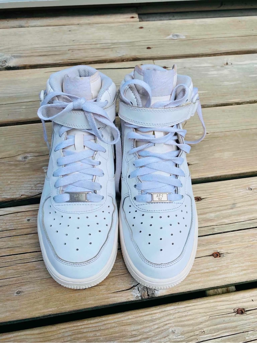 Men's High-Top Sneakers in Light Gray - Classic Lace & Strap Design